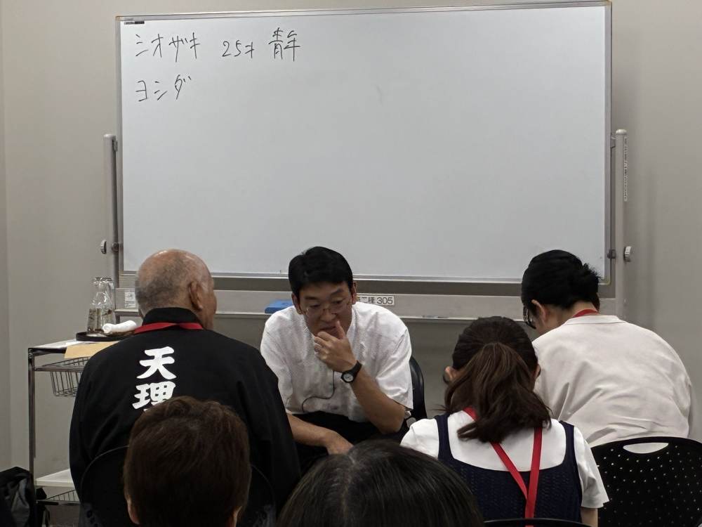 相談者と聴き手に分かれて行ったロールプレイ演習